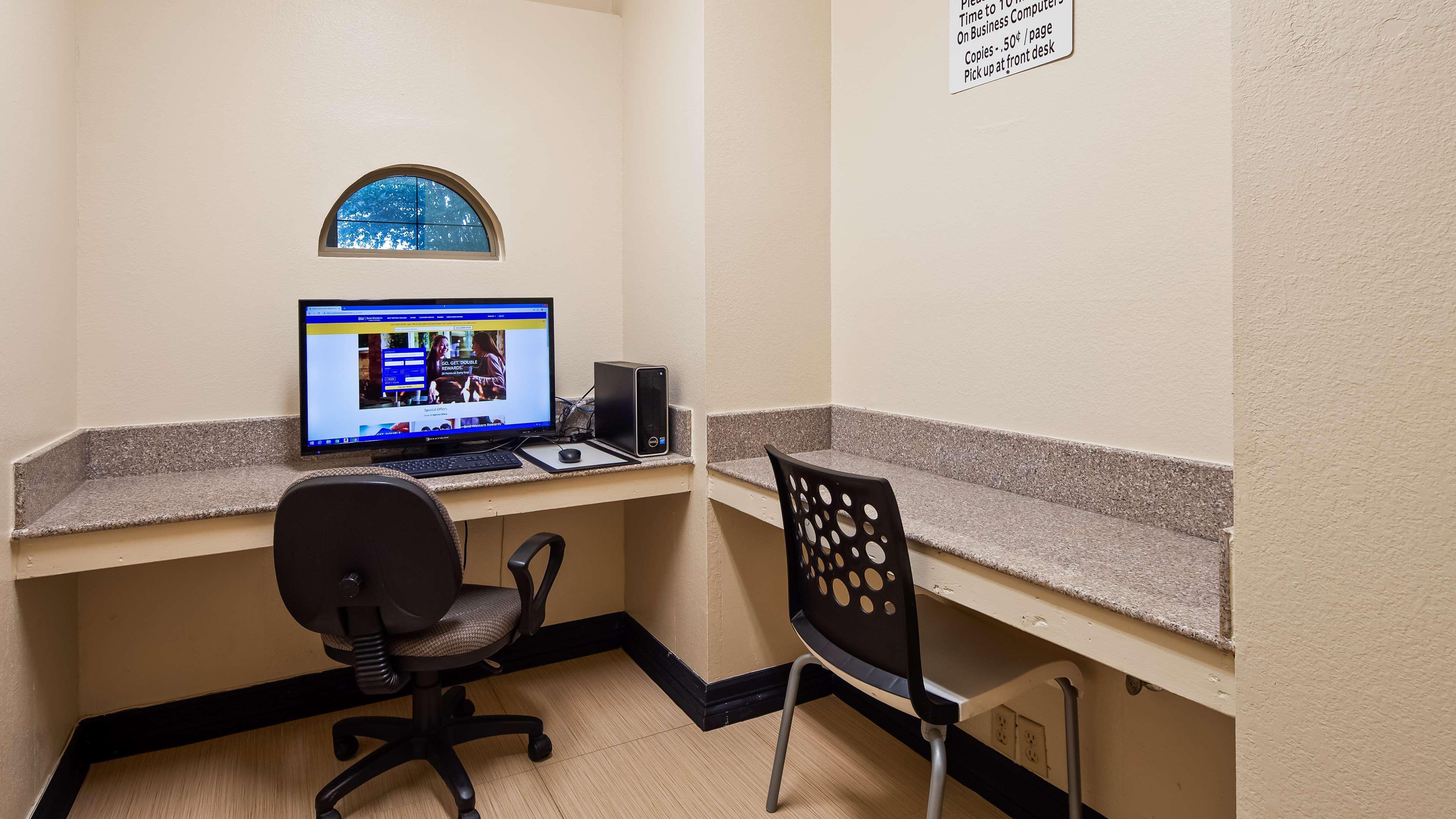 Surestay Plus By Best Western San Antonio Airport Extérieur photo