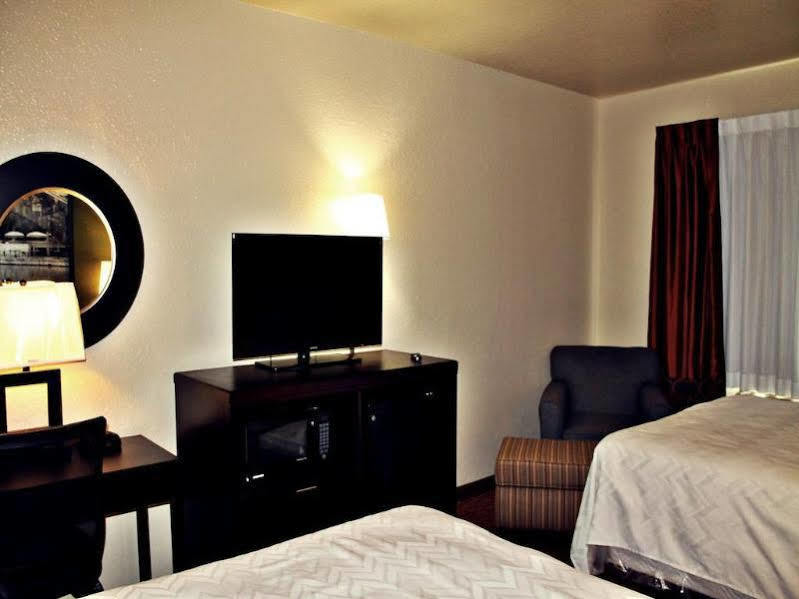 Surestay Plus By Best Western San Antonio Airport Extérieur photo